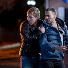 Disconnect: Jason Bateman in una scena del film con Max Thieriot