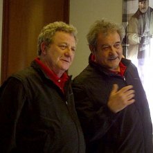 La Mossa Del Pinguino Antonello Fassari Con Ennio Fantastichini Durante La Conferenza Stampa 271564