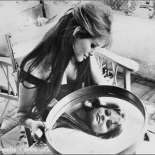 Claudia Cardinale: ritratto allo specchio