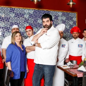 Antonino Cannavacciuolo è il protagonista dello show Cucine da incubo - Italia