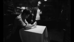 Clip 'Devi tenere una cosa per me' - Sheer