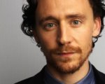 Tom Hiddleston sarà Robert Capa