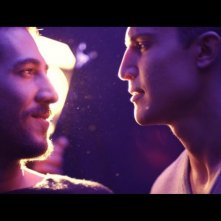 Alberto Ammann con Alex Gonzalez in una sequenza di Combustión, action del 2013