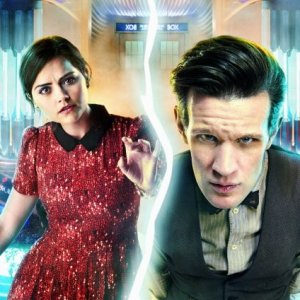 Doctor Who: Matt Smith e Jenna-Louise Coleman in una foto promozionale dell'episodio Journey to the Centre of the TARDIS