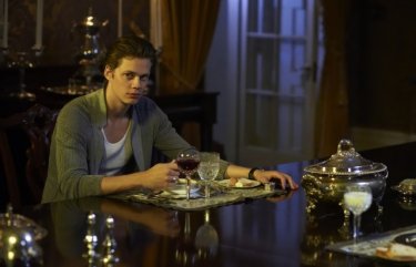 Hemlock Grove:Bill Skarsgard in una immagine della serie