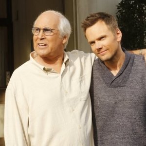 Community: Chevy Chase, Joel McHale e Jim Rash nell'episodio Economics of Marine Biology