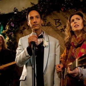 Community: Danny Pudi nell'episodio Herstory of Dance