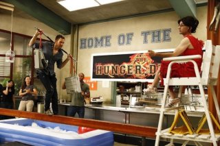 Community: Jim Rash e Joel McHale nell'episodio History 101