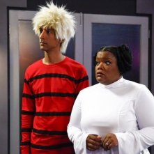 Community: Yvette Nicole Brown e Danny Pudi nell'episodio Paranormal Parentage