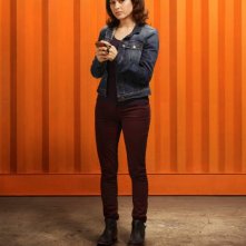Arrested Development: Alia Shawkat in un character poster della stagione 4