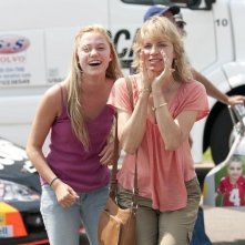 At Any Price - Maika Monroe e Kim Dickens interpretano Cadence e Irene