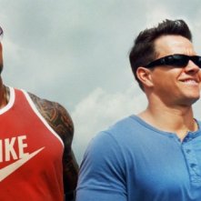 Mark Wahlberg, Anthony Mackie e Dwayne Johnson in Pain & Gain - Muscoli e Denaro