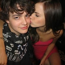 The Bling Ring: Emma Watson bacia Israel Broussard in una scena