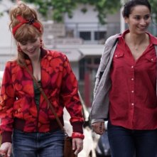 Cheba Louisa: Isabelle Carrè e Rachida Brakni in una scena