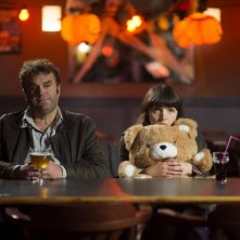 Henri: Pippo Delbono insieme a Miss Ming in una scena del film