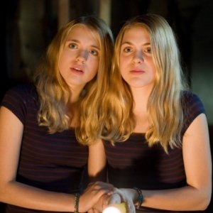 Jana e Sophia Münster in Hanni & Nanni 3