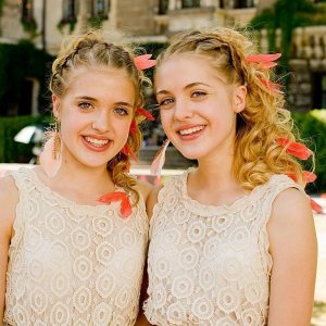 Le sorelle Jana e Sophia Münster in Hanni & Nanni 3