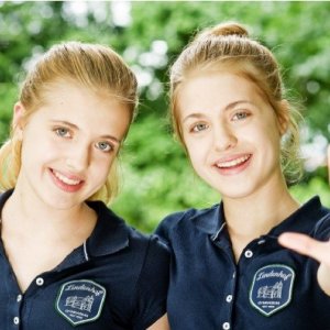 Le sorelle Jana e Sophia Münster sono le due star di Hanni & Nanni 3