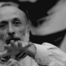 Slow Food Story: Carlo Petrini in una scena tratta dal documentario