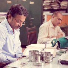 The Lunchbox: Irrfan Khan in una scena del film