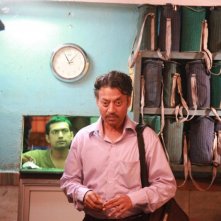 The Lunchbox: Irrfan Khan in una scena del film nei panni di Saajan