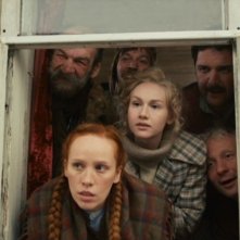 Bite the Dust: Maxim Vitorgan, Dmitry Kulichkov, Anna Rud, Yuris Lautsinsh e Alina Sergeeva in una scena