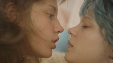 La vie d'Adele: Léa Seydoux e Adèle Exarchopoulos in una scena del film