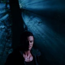 Luke Evans in No One Lives: una sequenza del film