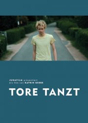 Tore tanzt: il teaser poster del film