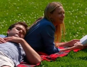 Fringe: Anna Torv e Joshua Jackson nell'episodio An Enemy of Fate