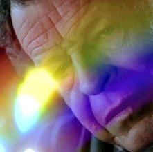 Fringe: John Noble in un momento dell'episodio Black Blotter