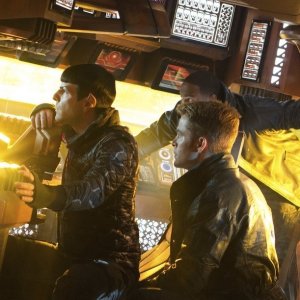 Zachary Quinto e Chris Pine sull'Enterprise in una scena di Star Trek Into Darkness