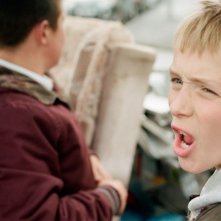 The Selfish Giant: il protagonista Conner Chapman in una scena del film