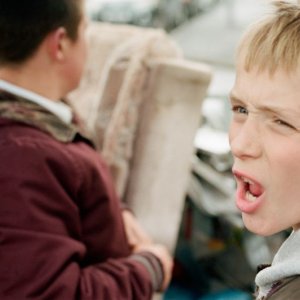 The Selfish Giant: il protagonista Conner Chapman in una scena del film