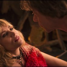 Venere in pelliccia: Emmanuelle Seigner e Mathieu Amalric in una scena