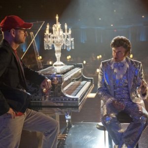Behind the Candelabra: il regista Steven Soderbergh e Michael Douglas sul set
