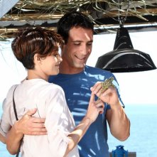 Come un delfino la serie: Giulia Bevilacqua e Raoul Bova in una scena della fiction