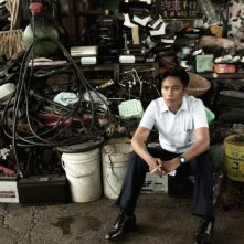 Bends: Kun Chen in una scena del film