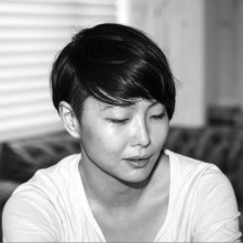 Bends: la regista del film Flora Lau sul set