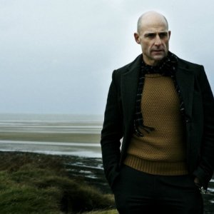 Blood: Mark Strong in una scena del thriller