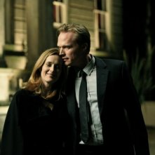 Blood: Paul Bettany insieme a Natasha Little in una scena del film