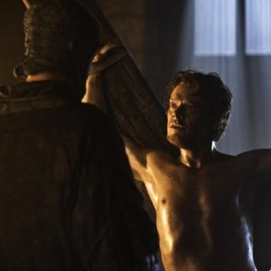 Game of Thrones: Alfie Allen nell'episodio The Bear and the Maiden Fair