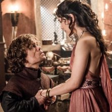 Game of Thrones: Peter Dinklage e Sibel Kekilli nell'episodio The Bear and the Maiden Fair