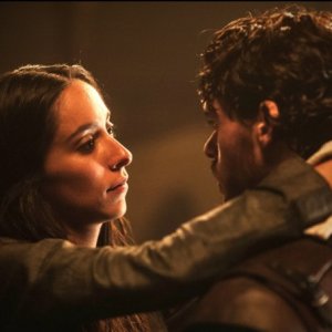 Game of Thrones: Richard Madden e Oona Chaplin nell'episodio The Bear and the Maiden Fair