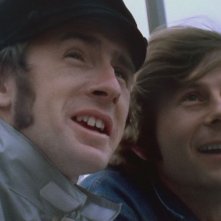 Weekend of a Champion: il pilota Jackie Stewart in una scena del documentario insieme a Roman Polanski