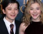 Chloe Moretz e Asa Butterfield in The White Circus