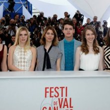 The Bling Ring: la regista Sofia Coppola insieme al cast durante il photocall sulla Croisette