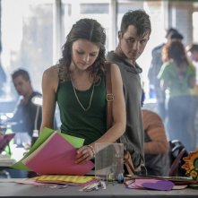 Aimee Teegarden e Matt Lanter in un'immagine della serie Star-Crossed