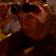 Riddick: Vin Diesel in una scena del film fantascientifico diretto da David Twohy