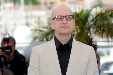 Behind the Candelabra: il regista Steven Soderbergh in posa durante il photocall del Festival di Cannes 2013